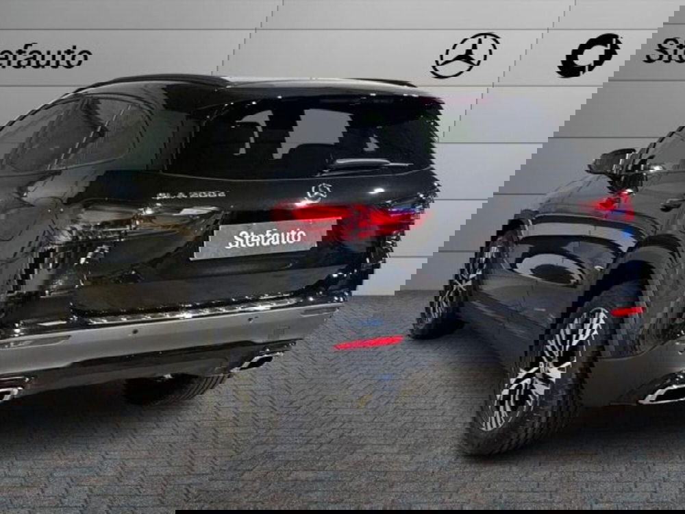 Mercedes-Benz GLA SUV nuova a Bologna (5)