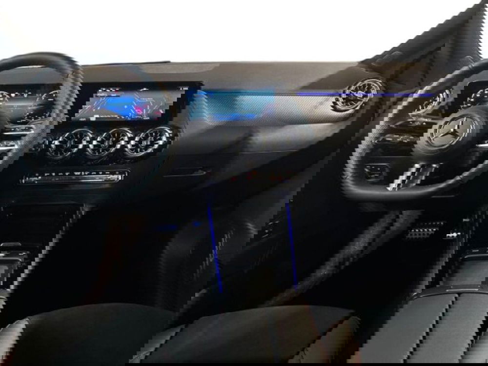 Mercedes-Benz GLA SUV nuova a Bologna (13)