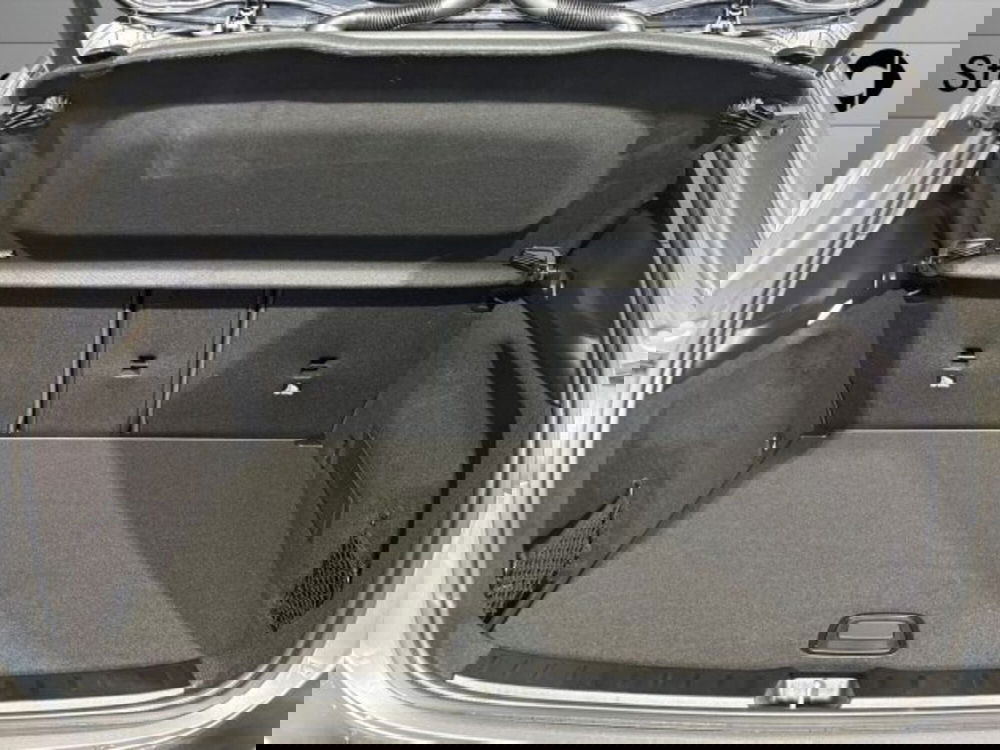 Mercedes-Benz GLA SUV nuova a Bologna (7)