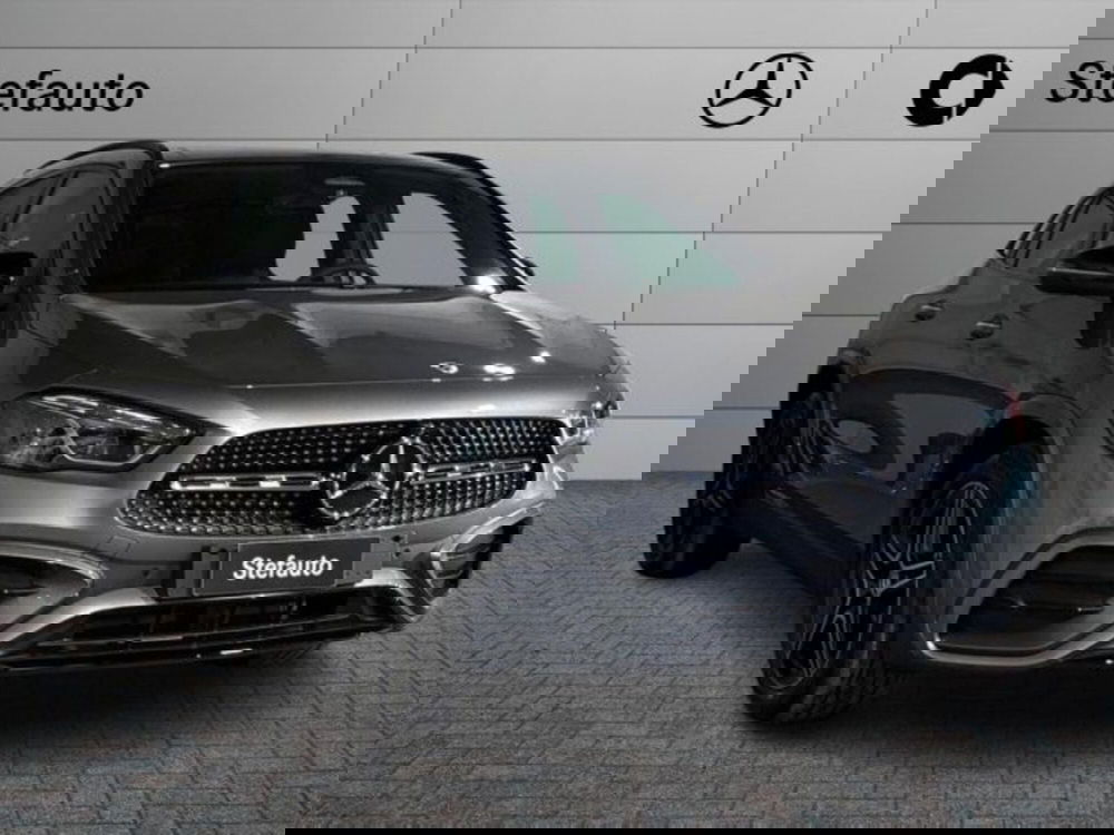 Mercedes-Benz GLA SUV nuova a Bologna