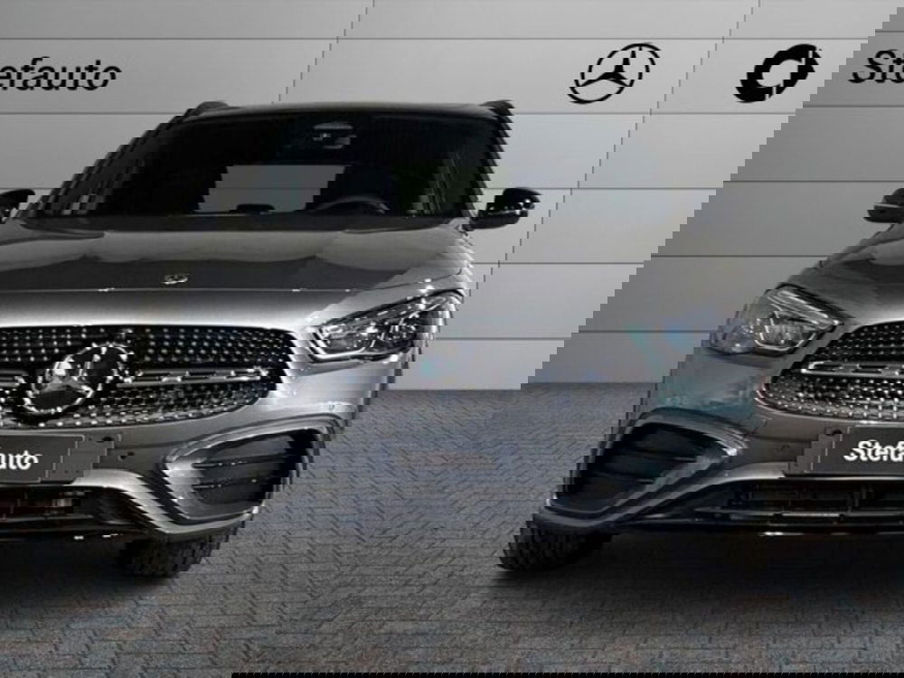 Mercedes-Benz GLA SUV nuova a Bologna (4)