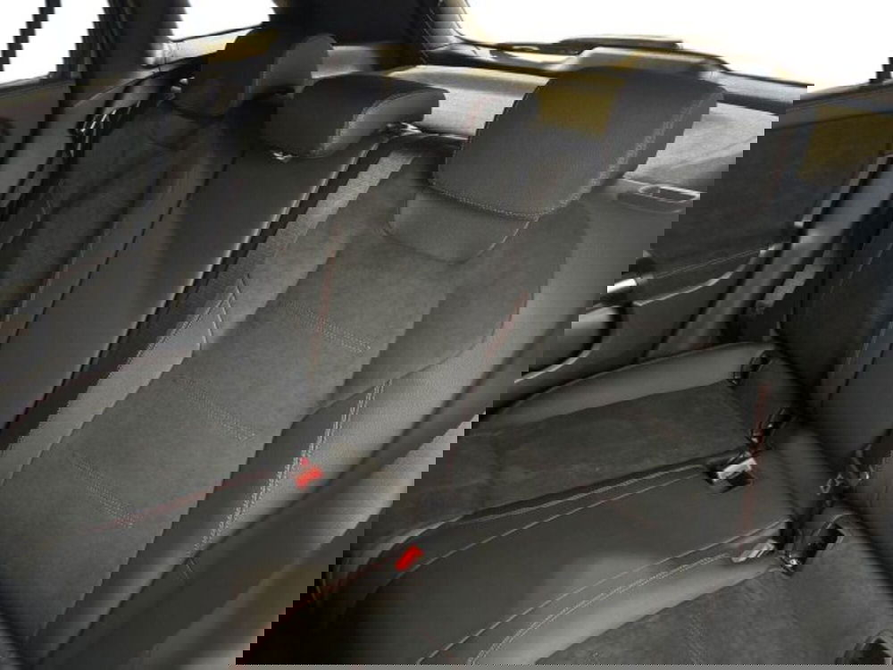 Mercedes-Benz GLA SUV nuova a Bologna (9)