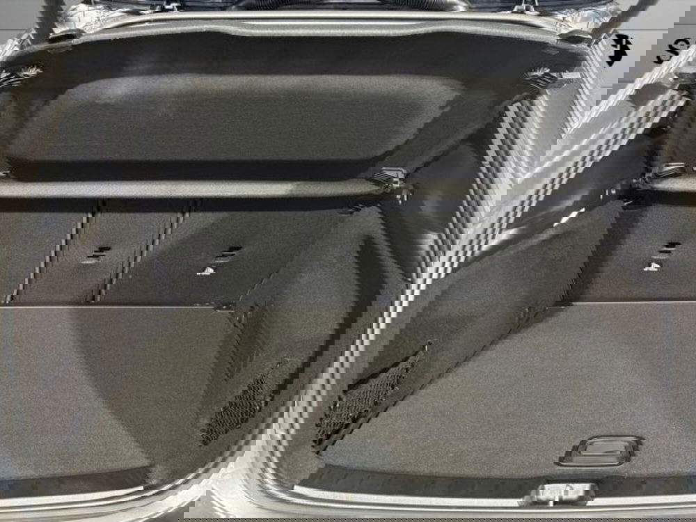 Mercedes-Benz GLA SUV nuova a Bologna (7)