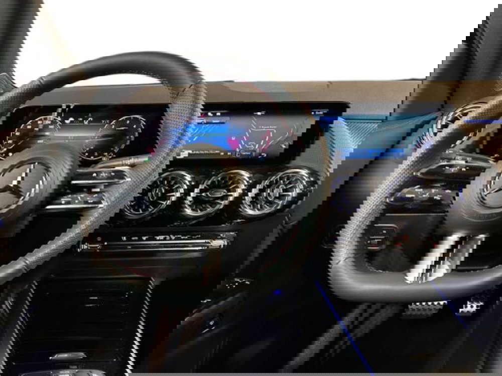 Mercedes-Benz GLA SUV nuova a Bologna (14)