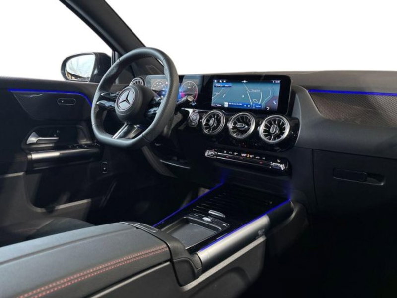 Mercedes-Benz GLA SUV nuova a Bologna (15)