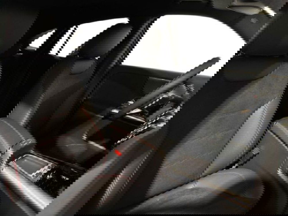 Mercedes-Benz GLA SUV nuova a Bologna (16)