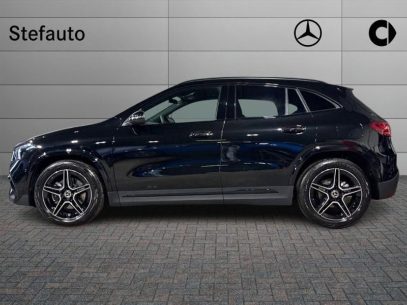 Mercedes-Benz GLA SUV nuova a Bologna (3)
