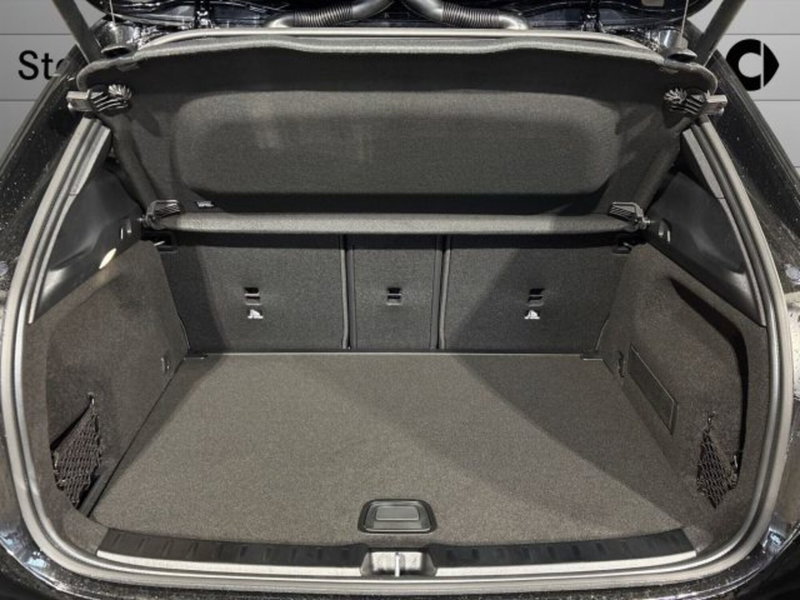 Mercedes-Benz GLA SUV nuova a Bologna (7)