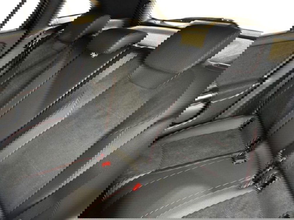 Mercedes-Benz GLA SUV nuova a Bologna (9)