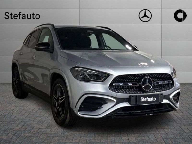 Mercedes-Benz GLA SUV nuova a Bologna