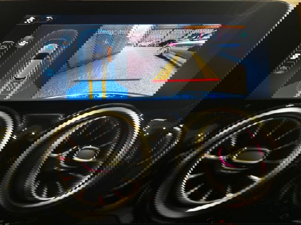 Mercedes-Benz GLA SUV nuova a Bologna (12)