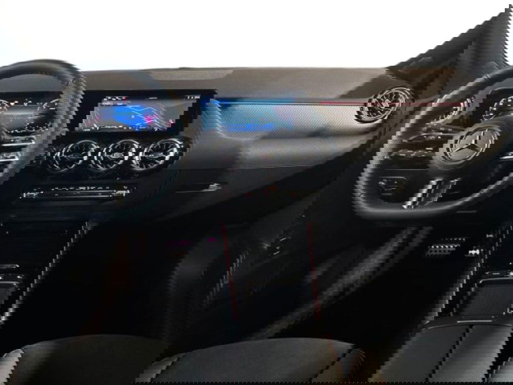 Mercedes-Benz GLA SUV nuova a Bologna (13)