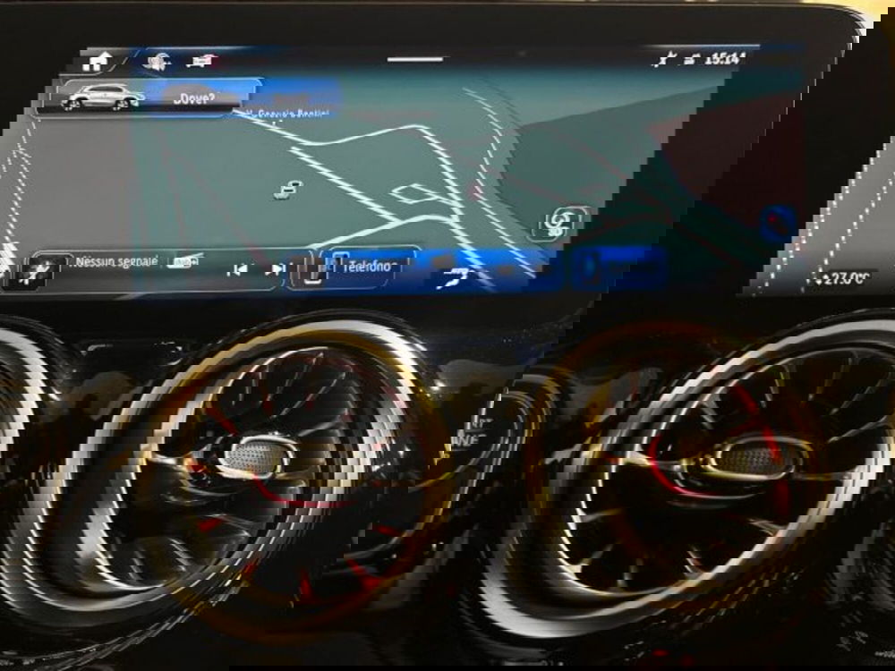 Mercedes-Benz GLA SUV nuova a Bologna (17)