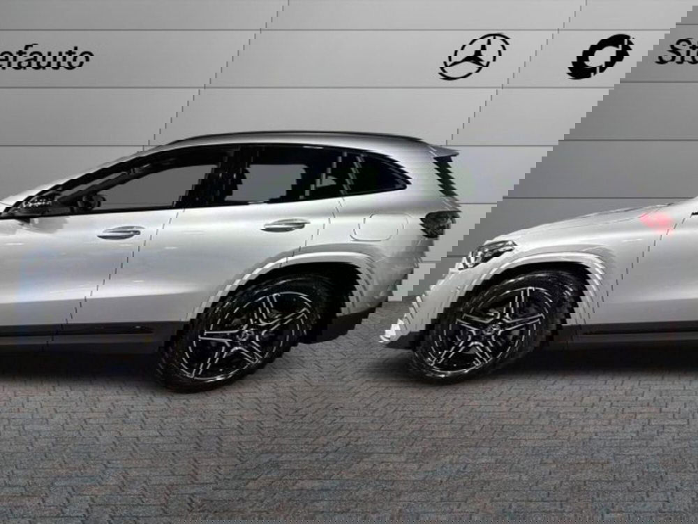 Mercedes-Benz GLA SUV nuova a Bologna (3)