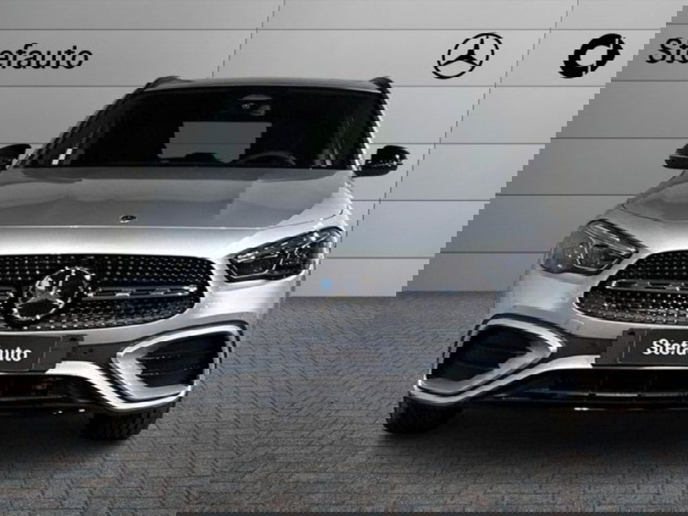 Mercedes-Benz GLA SUV nuova a Bologna (4)