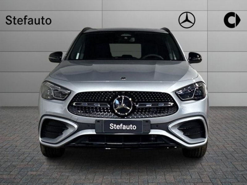 Mercedes-Benz GLA SUV nuova a Bologna (4)
