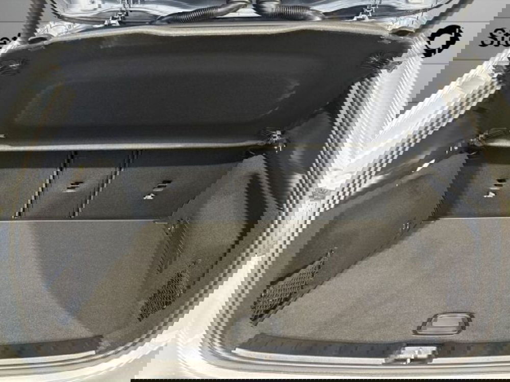 Mercedes-Benz GLA SUV nuova a Bologna (7)