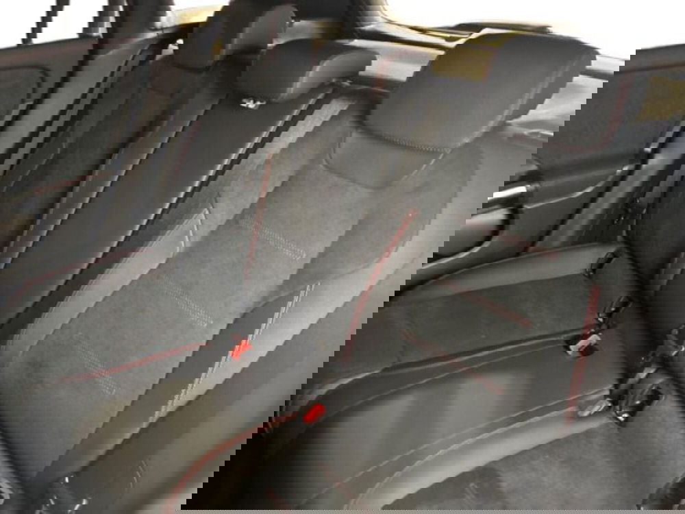 Mercedes-Benz GLA SUV nuova a Bologna (9)