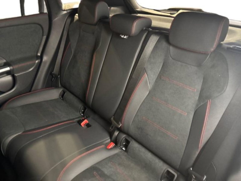 Mercedes-Benz GLA SUV nuova a Bologna (9)