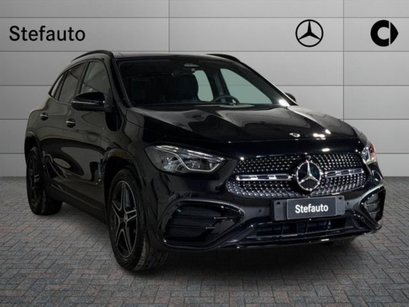 Mercedes-Benz GLA SUV nuova a Bologna