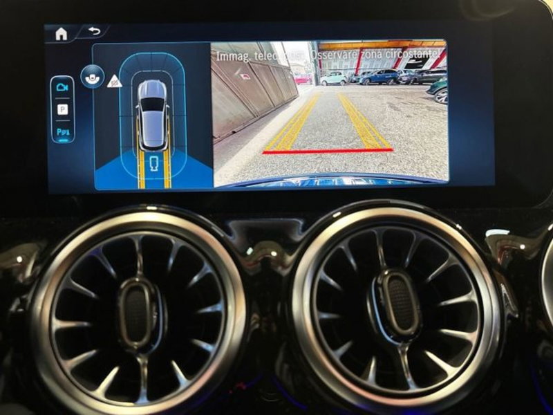 Mercedes-Benz GLA SUV nuova a Bologna (12)