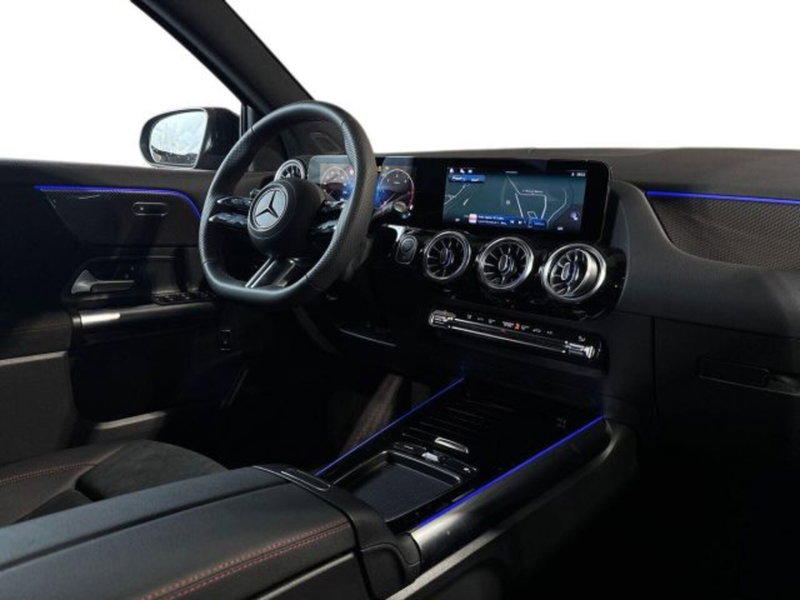 Mercedes-Benz GLA SUV nuova a Bologna (15)