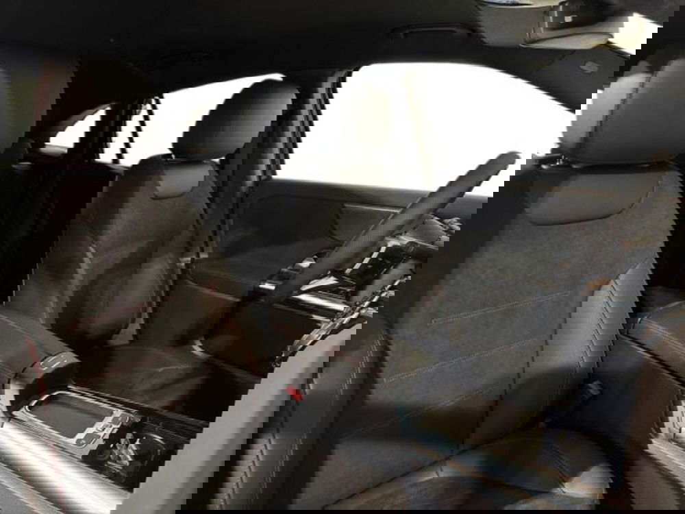 Mercedes-Benz GLA SUV nuova a Bologna (16)