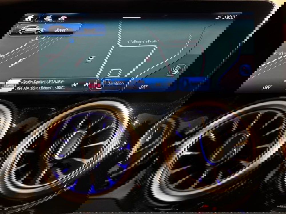 Mercedes-Benz GLA SUV nuova a Bologna (17)