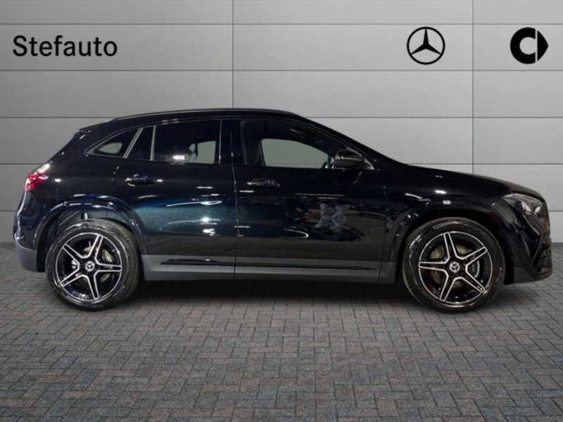 Mercedes-Benz GLA SUV nuova a Bologna (2)