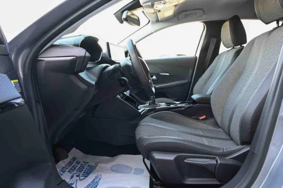 Peugeot 208 usata a Torino (12)