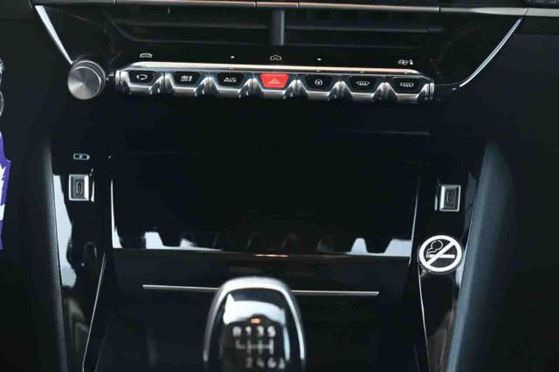 Peugeot 208 usata a Torino (17)