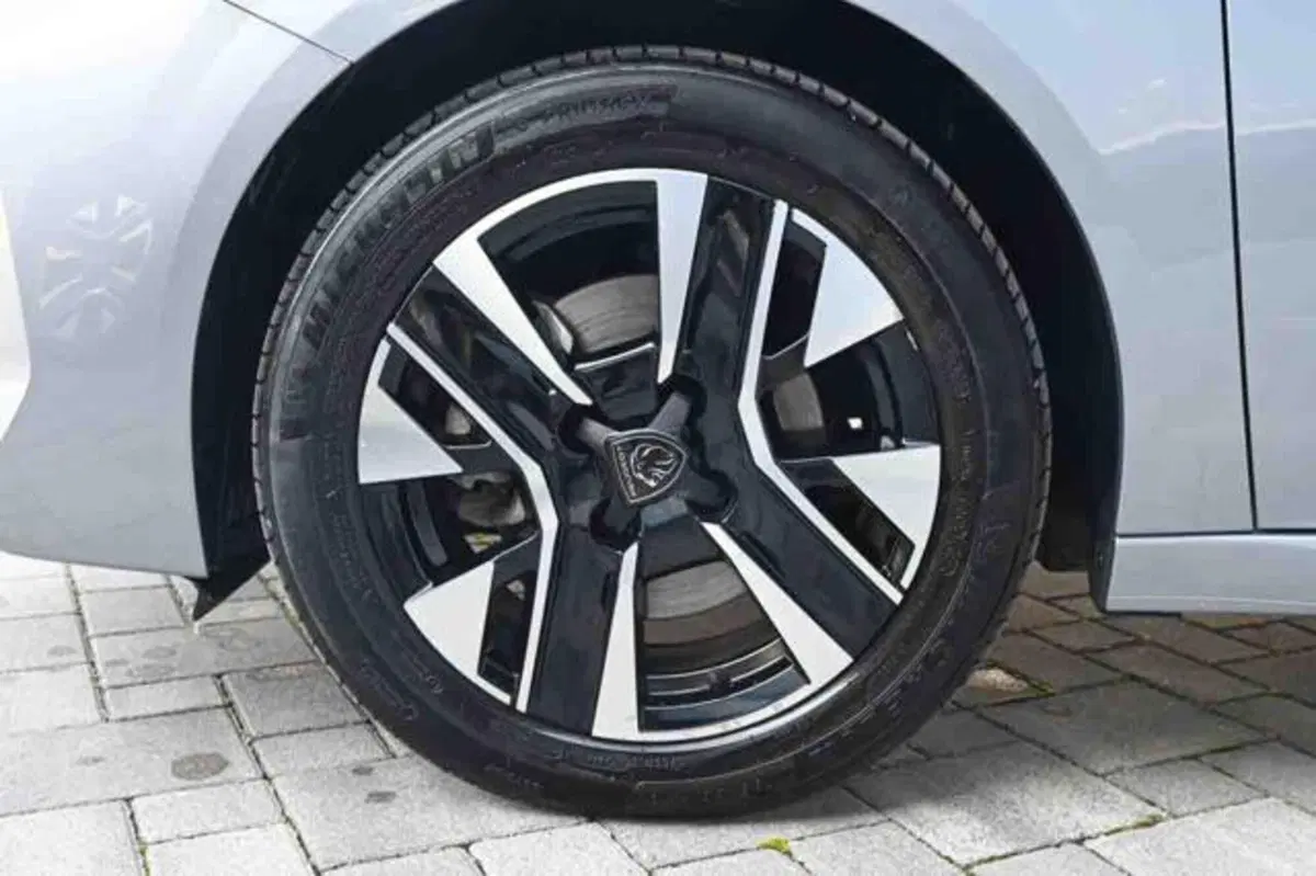 Peugeot 208 usata a Torino (9)