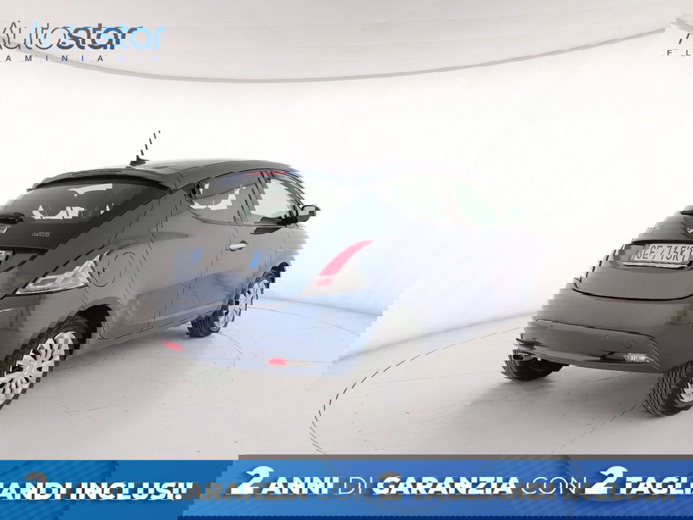 Lancia Ypsilon usata a Roma (2)