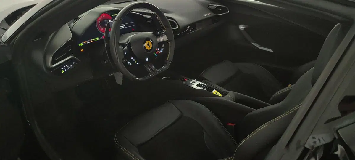 Ferrari 296 Coupé usata a Perugia (11)