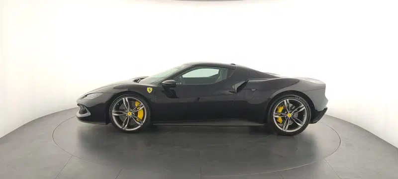 Ferrari 296 Coupé usata a Perugia (9)