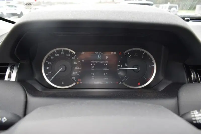 Land Rover Discovery Sport usata a Cuneo (17)