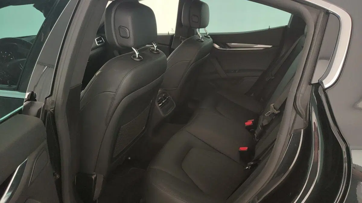 Maserati Ghibli usata a Perugia (13)