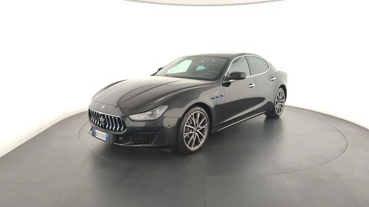 Maserati Ghibli usata a Perugia (15)