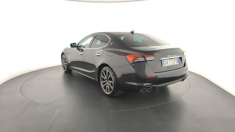 Maserati Ghibli usata a Perugia (8)