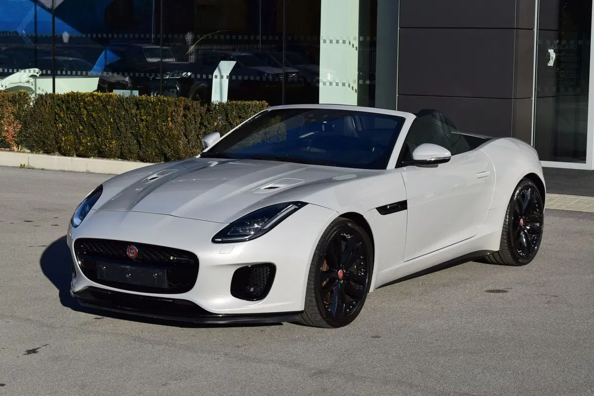 Jaguar F-Type Cabrio usata a Cuneo (19)