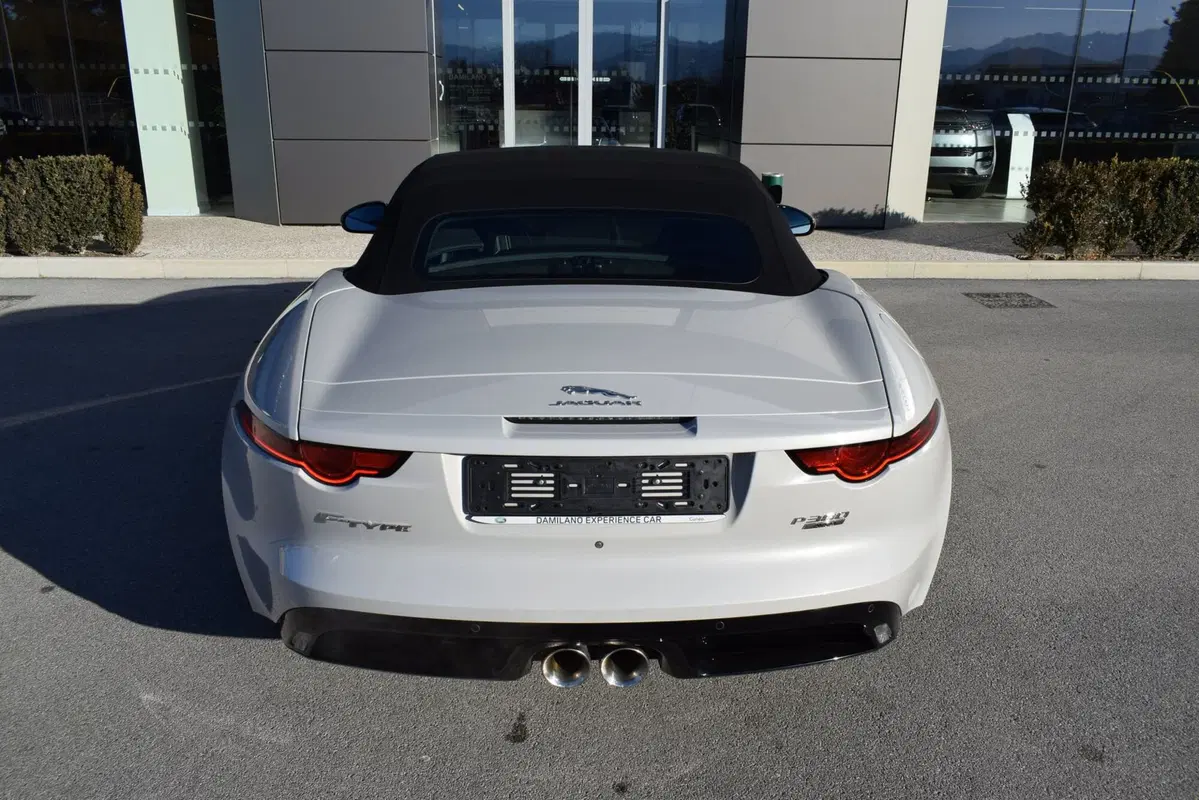 Jaguar F-Type Cabrio usata a Cuneo (7)