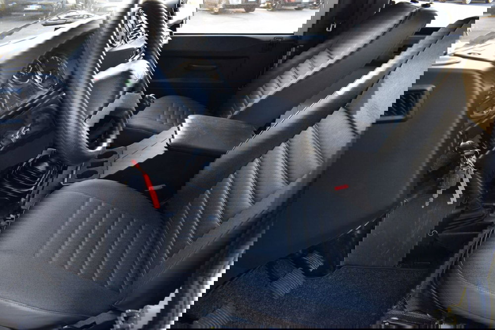 Land Rover Defender usata a Cuneo (12)