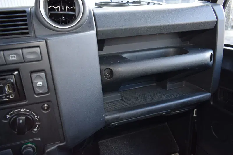 Land Rover Defender usata a Cuneo (15)