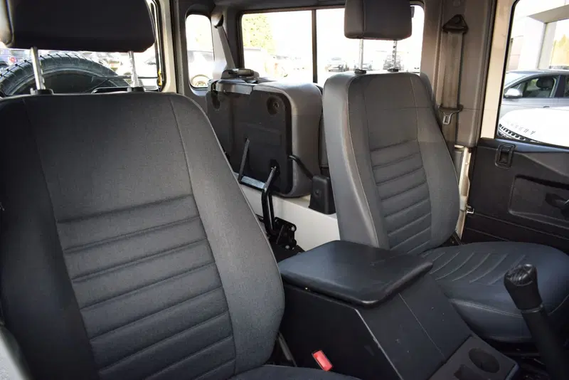 Land Rover Defender usata a Cuneo (18)