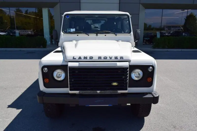 Land Rover Defender usata a Cuneo (2)