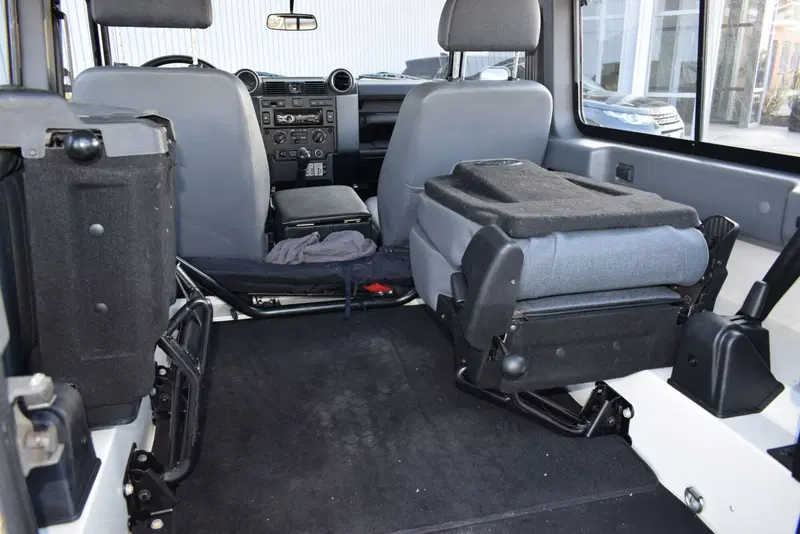 Land Rover Defender usata a Cuneo (20)
