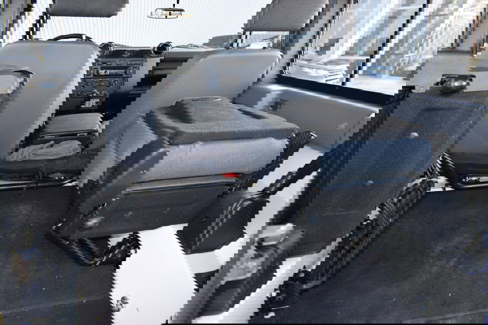 Land Rover Defender usata a Cuneo (20)