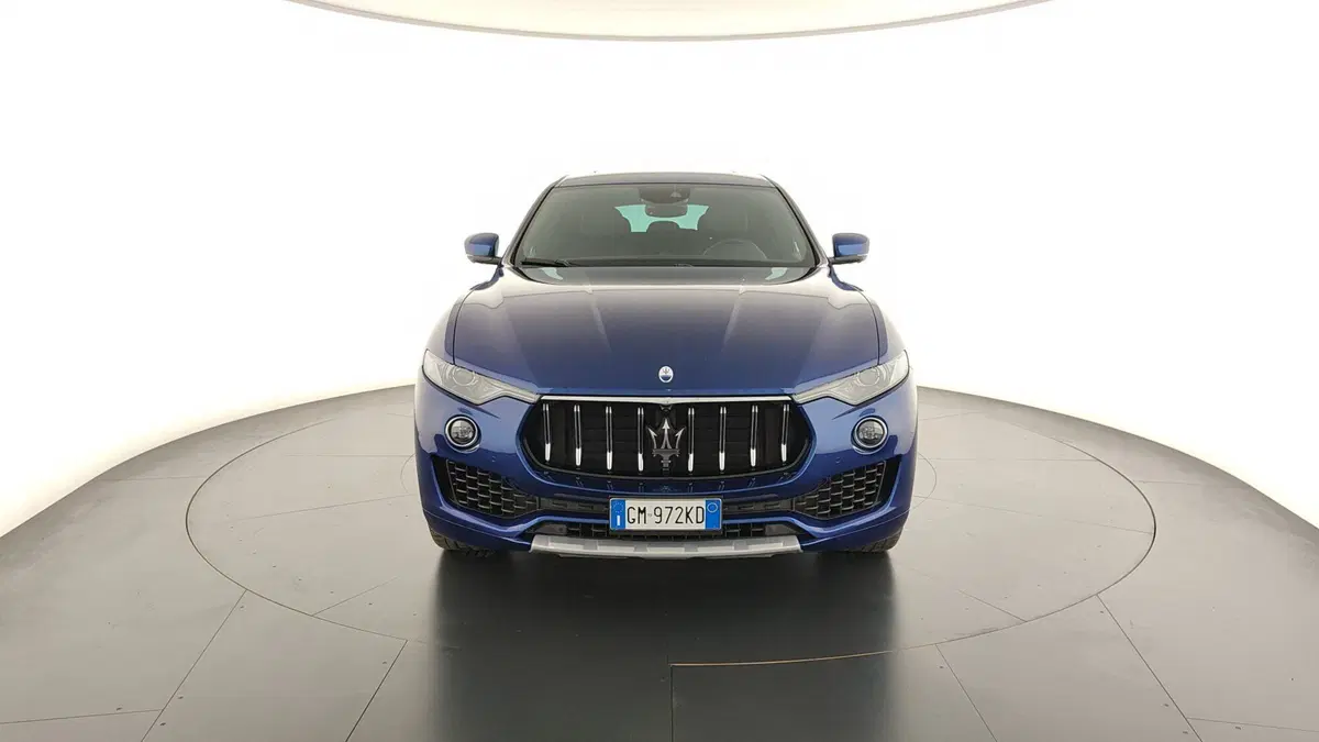 Maserati Levante usata a Perugia (2)