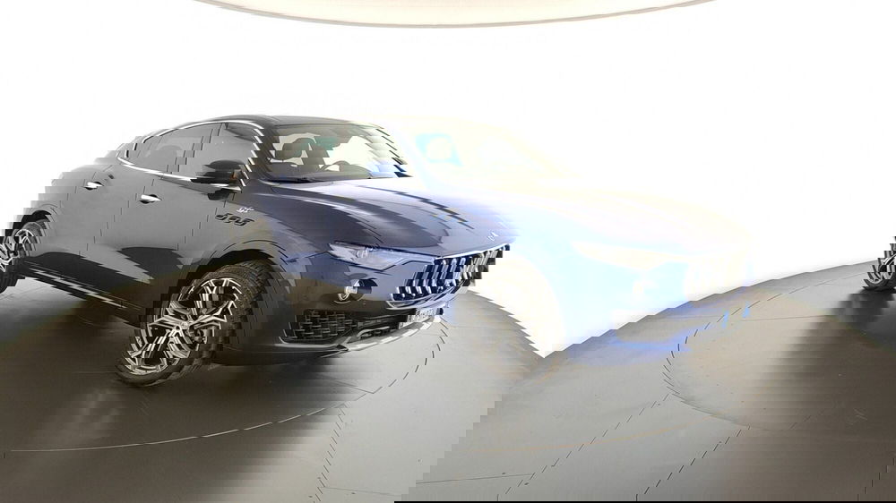 Maserati Levante usata a Perugia (3)