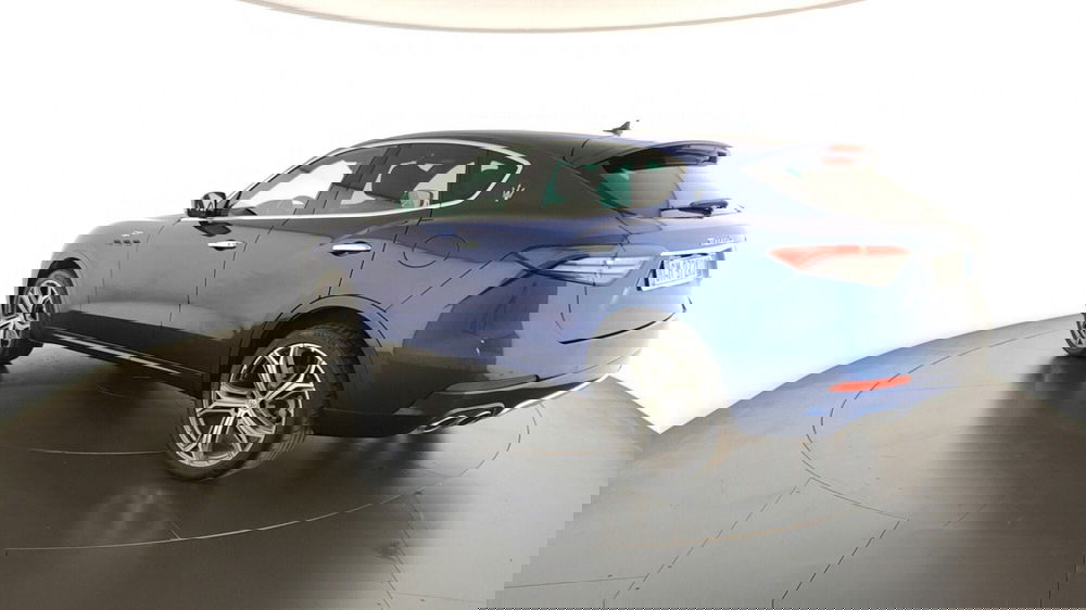Maserati Levante usata a Perugia (7)